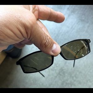 Stylish Unisex black sunglasses .. in good condition